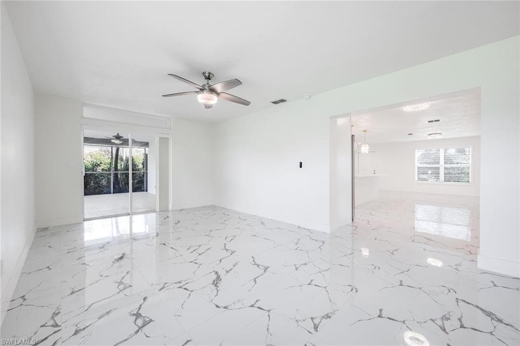 6031 Macbeth LN-13