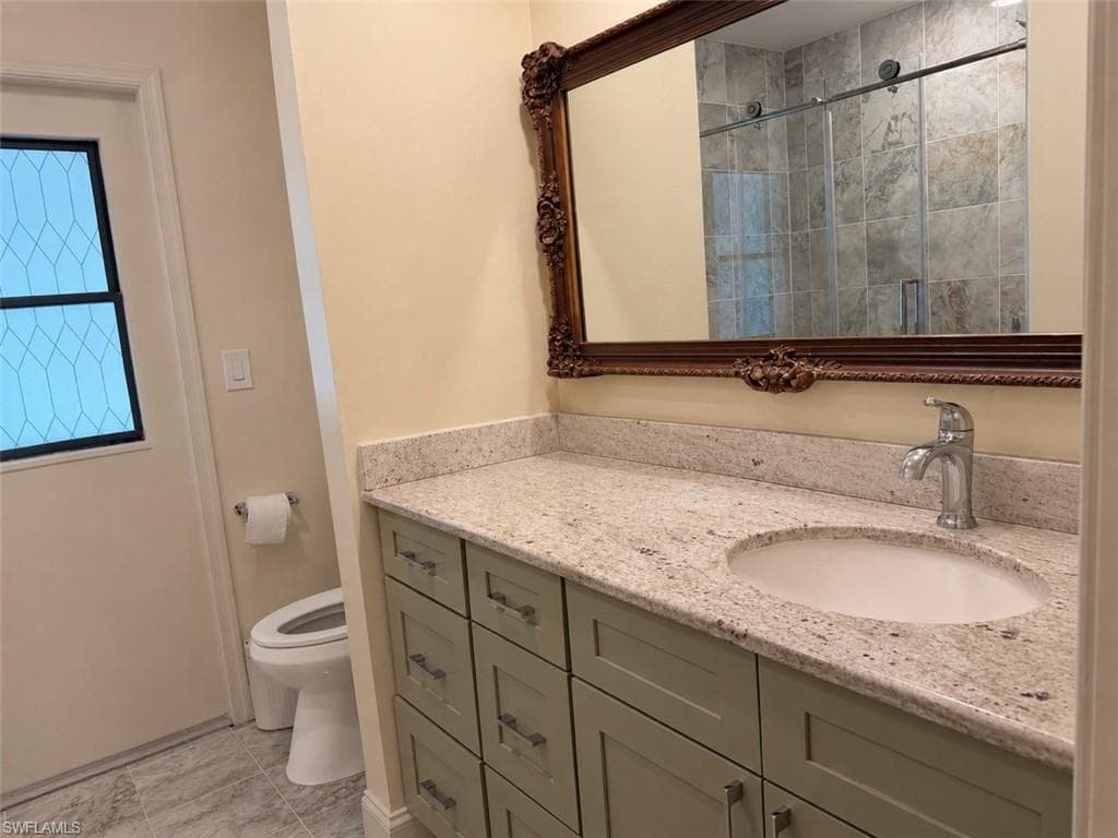 6560 Kestrel CIR-13