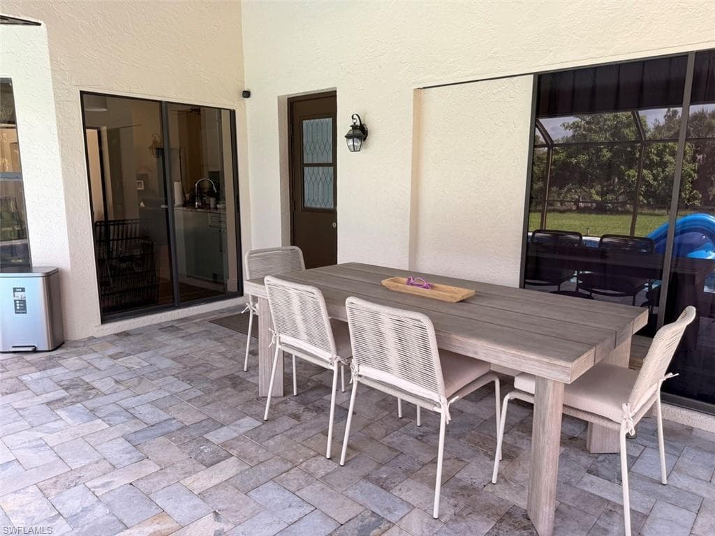 6560 Kestrel CIR-21