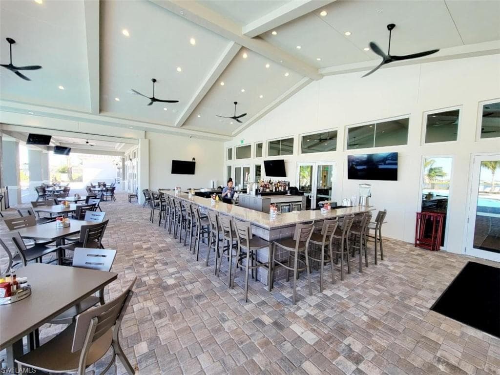 14204 Pine Lodge LN-36