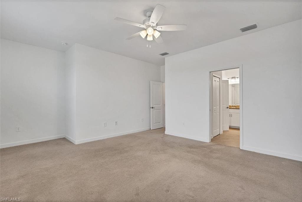 14204 Pine Lodge LN-15