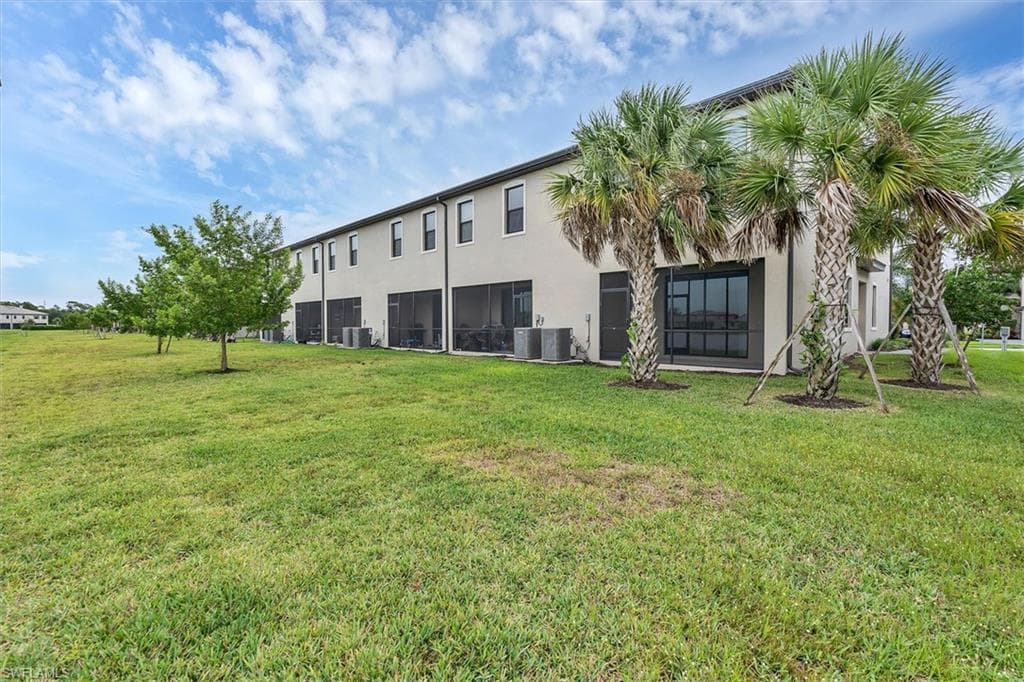 14204 Pine Lodge LN-29