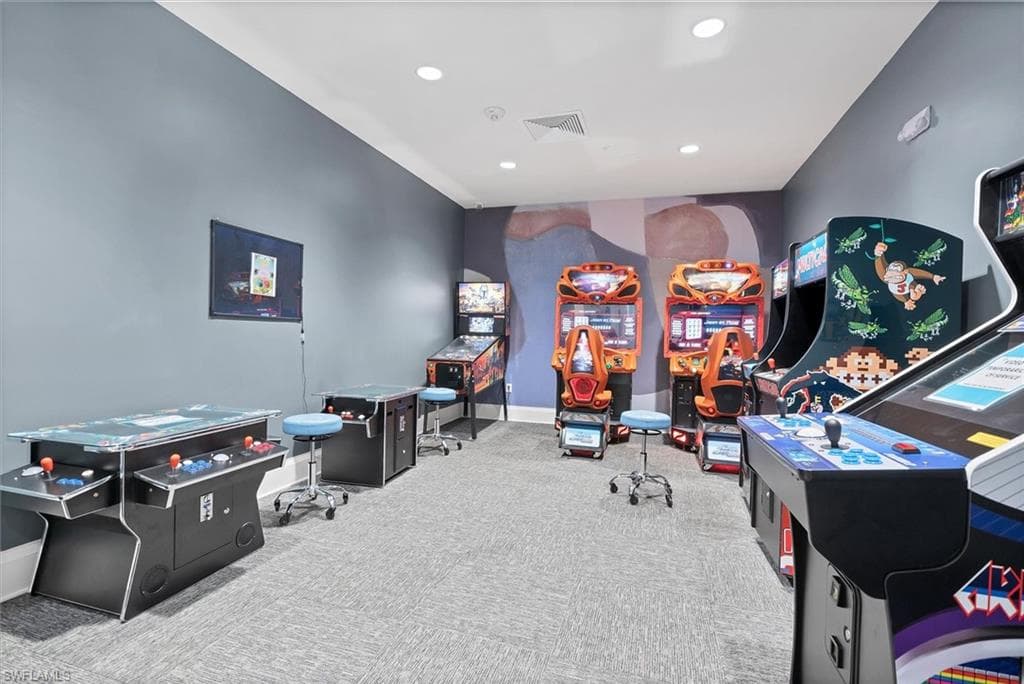 14126 Pine Lodge LN-37