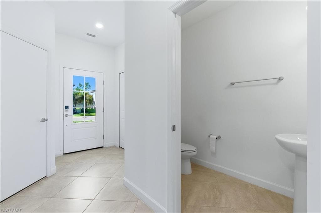 14126 Pine Lodge LN-21