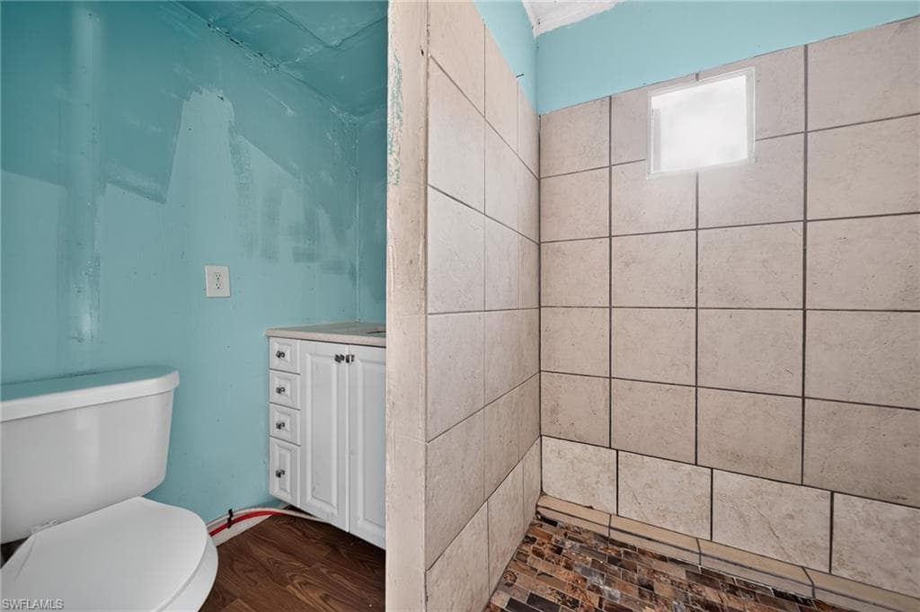 1846 Maple DR-22