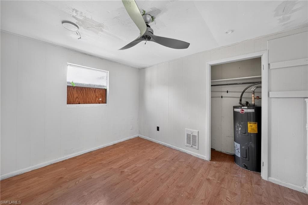 1846 Maple DR-20