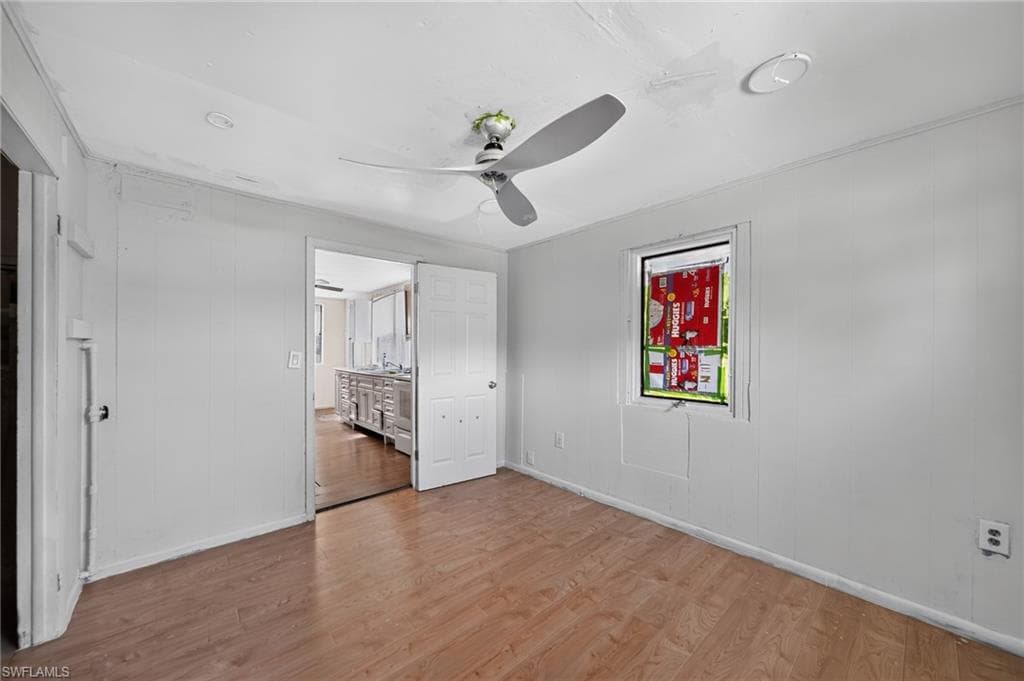 1846 Maple DR-19