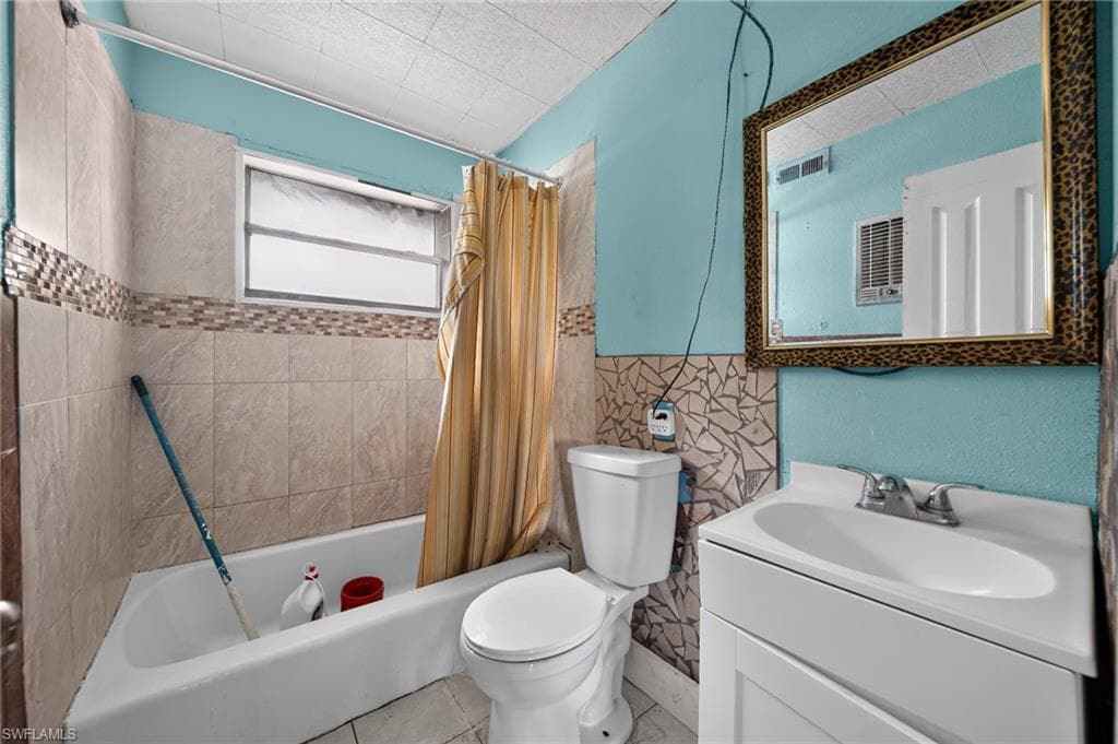 1846 Maple DR-25