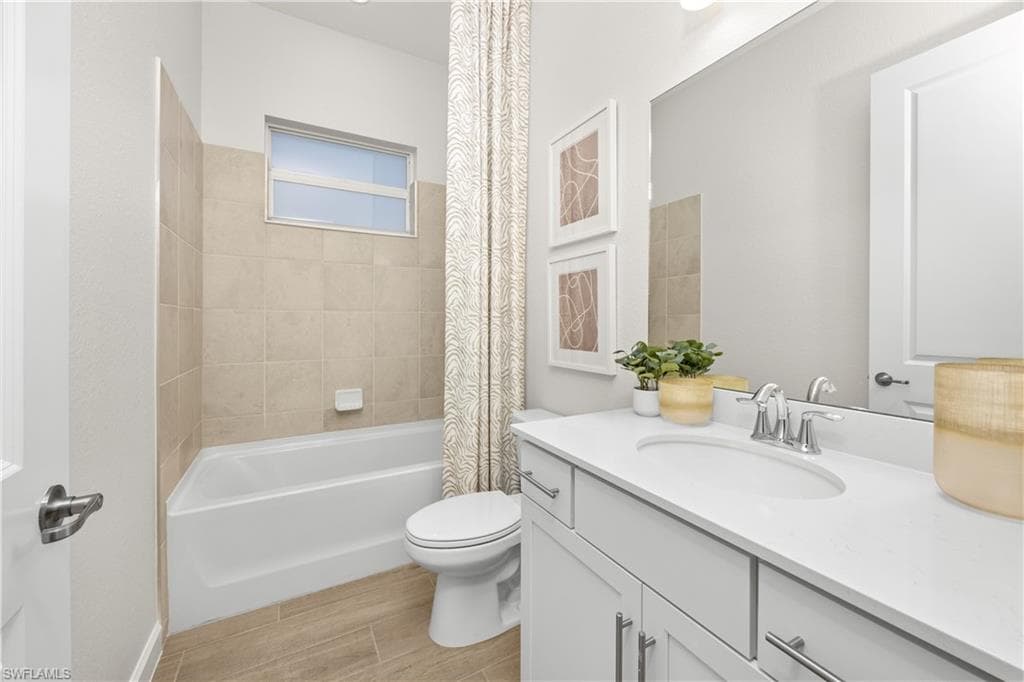 15720 Raveneli CT-21