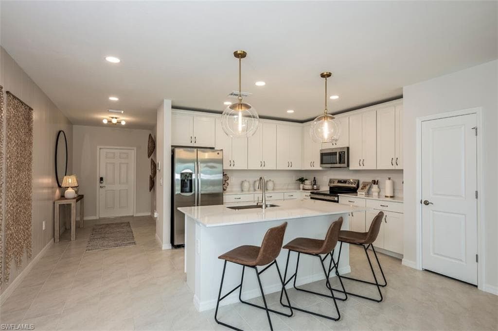 322 Lakeside Hideaway LN-4