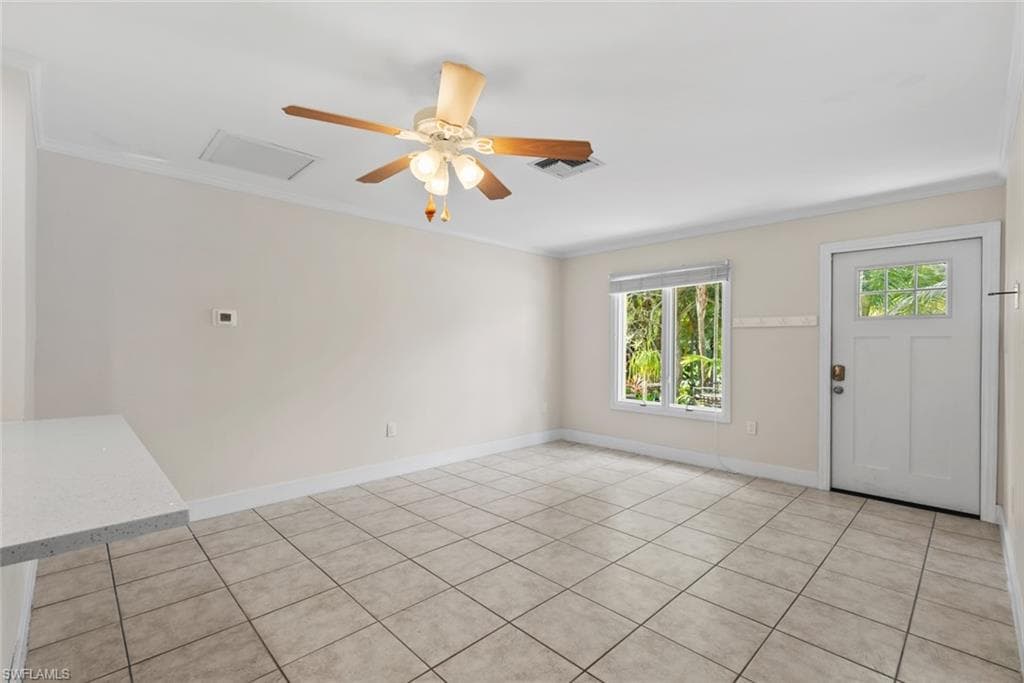 2437 Sunset AVE-13