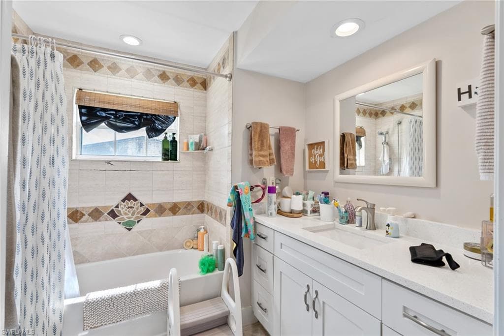 2437 Sunset AVE-26
