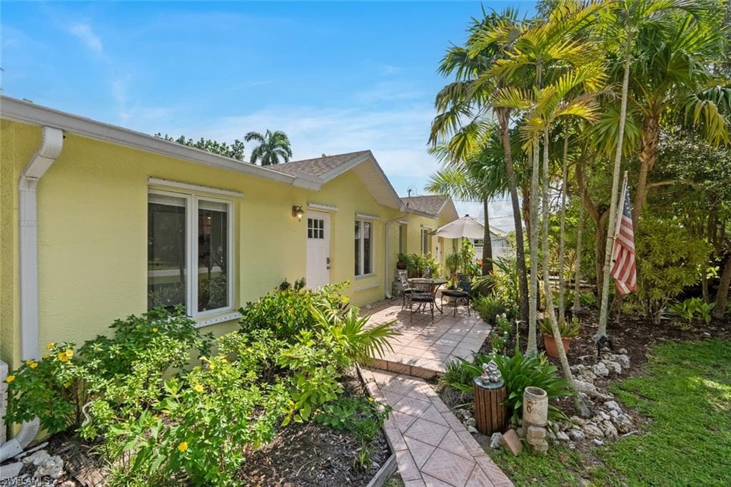 2437 Sunset AVE-1