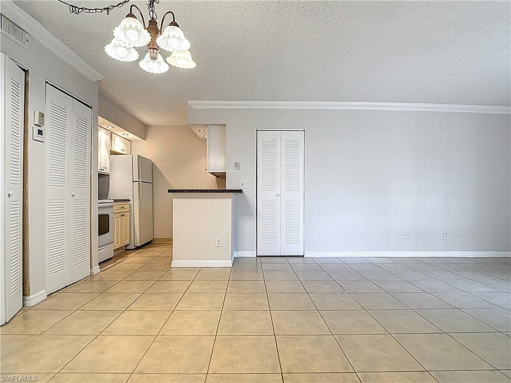 194 Santa Clara DR 12-12