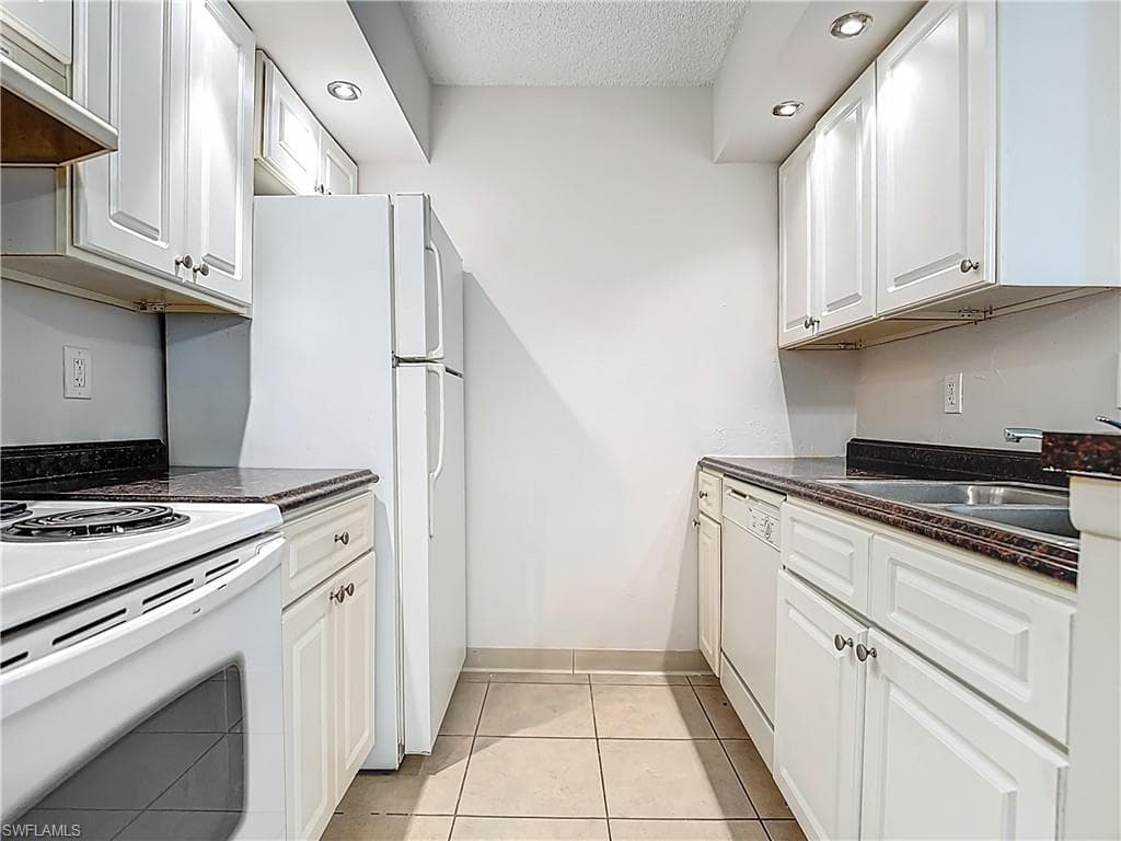 194 Santa Clara DR 12-14