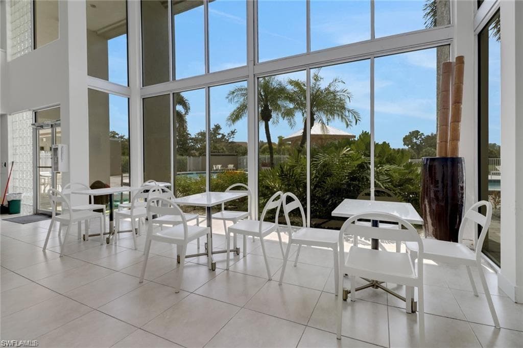 194 Santa Clara DR 12-29
