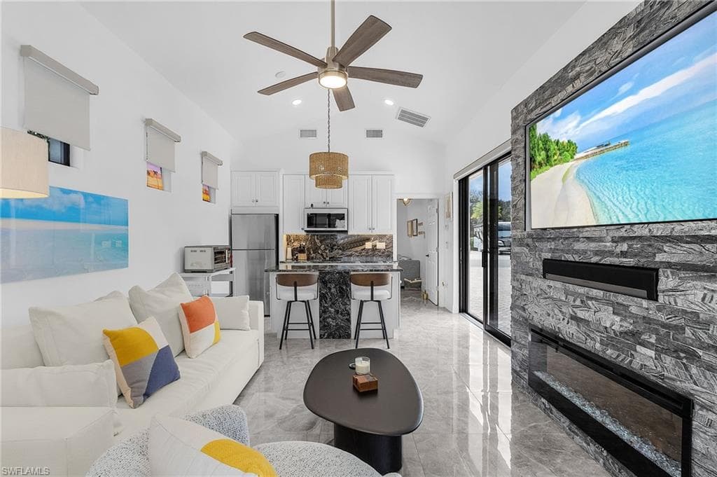 13447 Golden Palms CIR-6