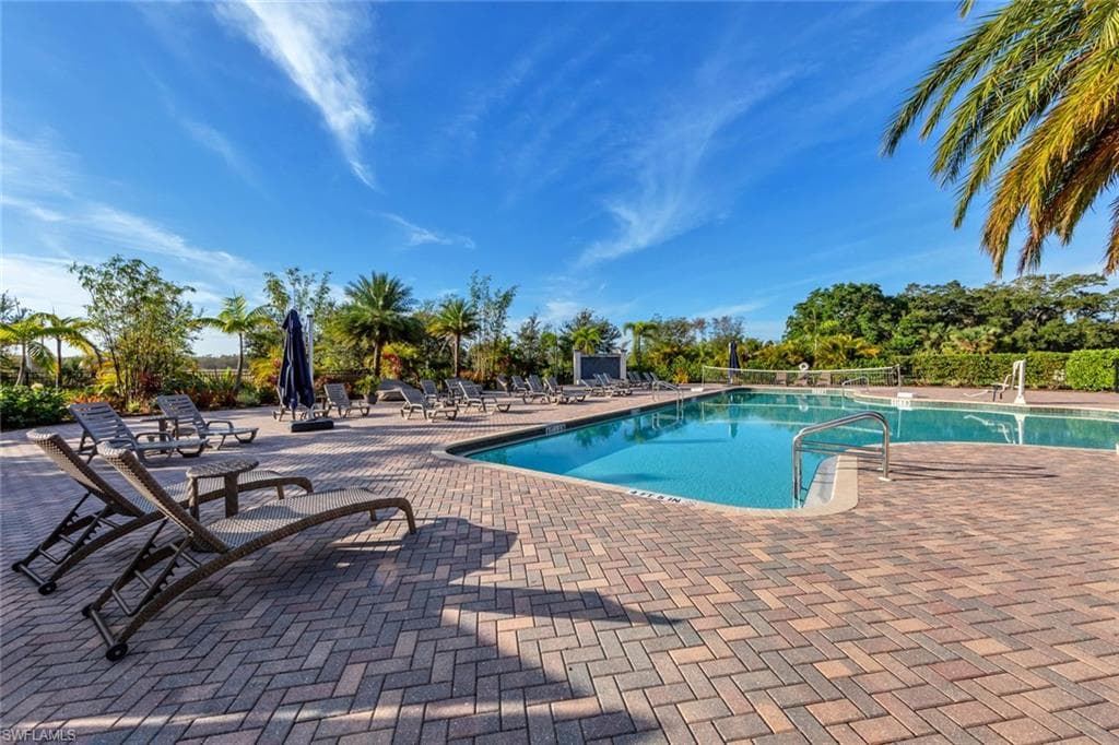 13447 Golden Palms CIR-28
