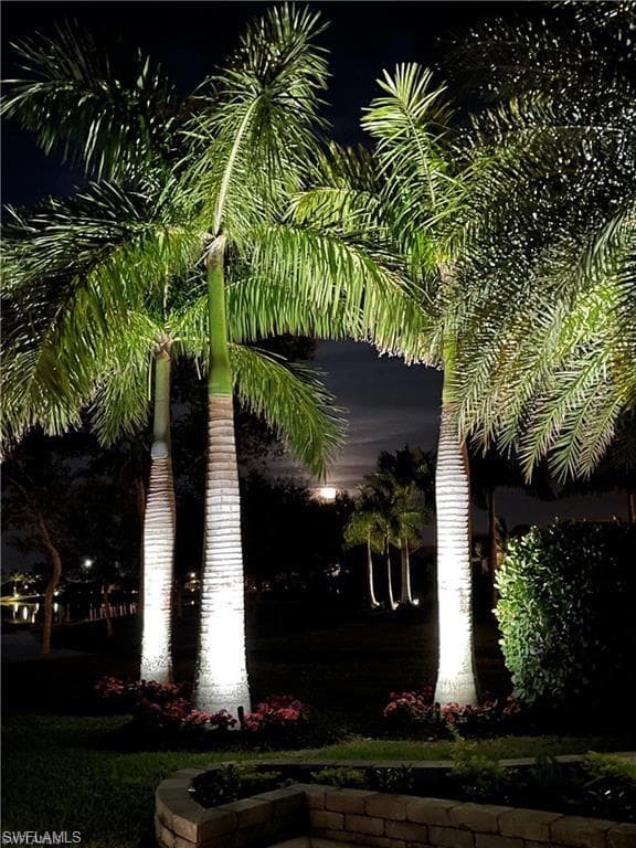 13447 Golden Palms CIR-21