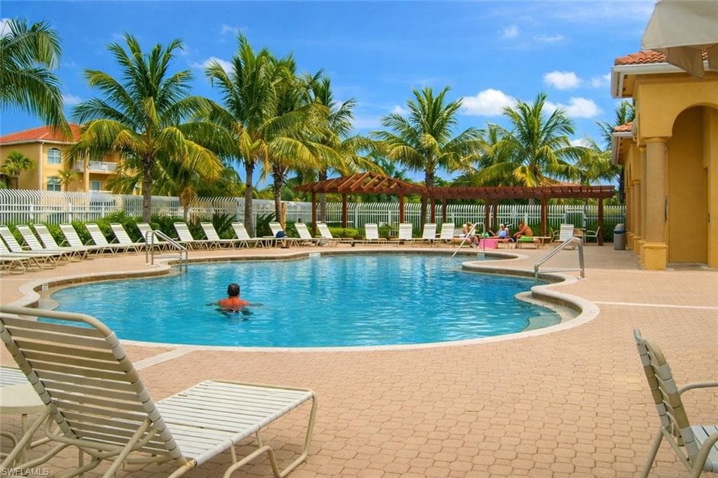15625 Ocean Walk CIR S 208-5