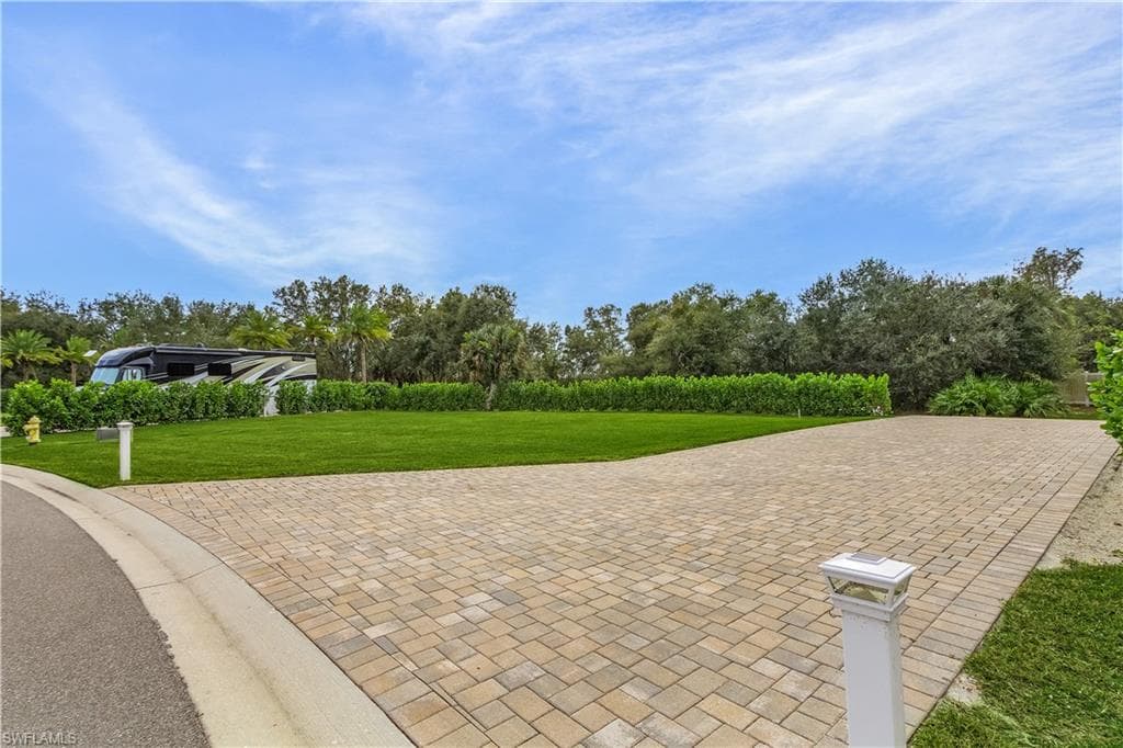 13424 Golden Palms CIR-8