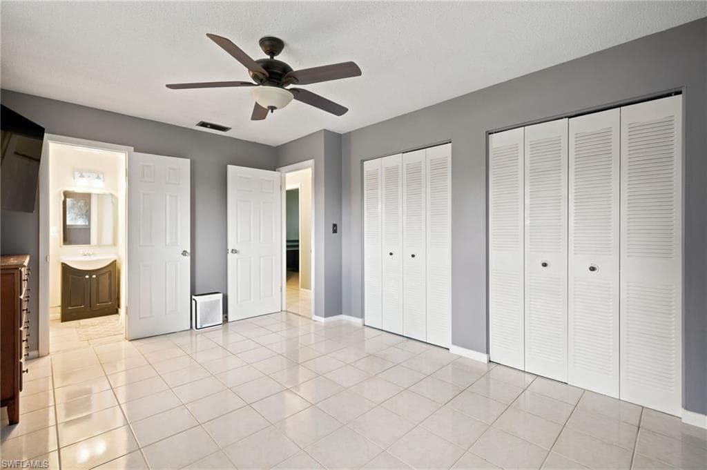 301 Hollywood ST-9