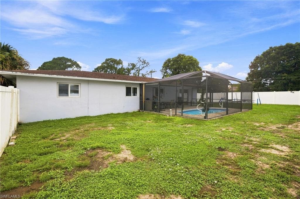 301 Hollywood ST-19