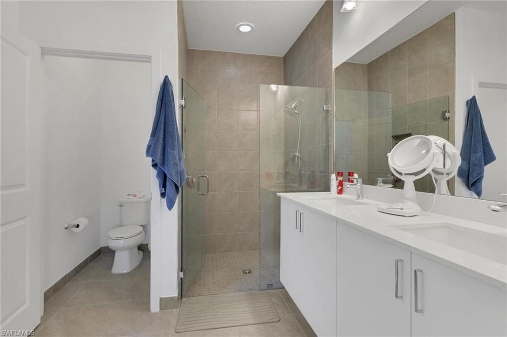 5116 Isidora LN-17