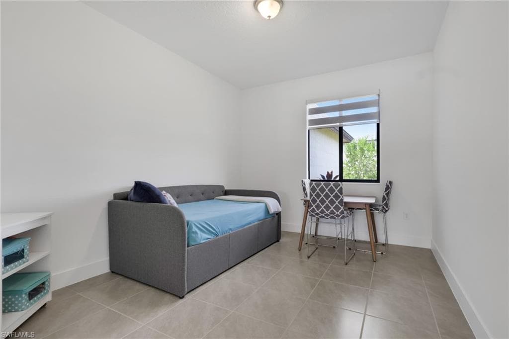 5116 Isidora LN-20
