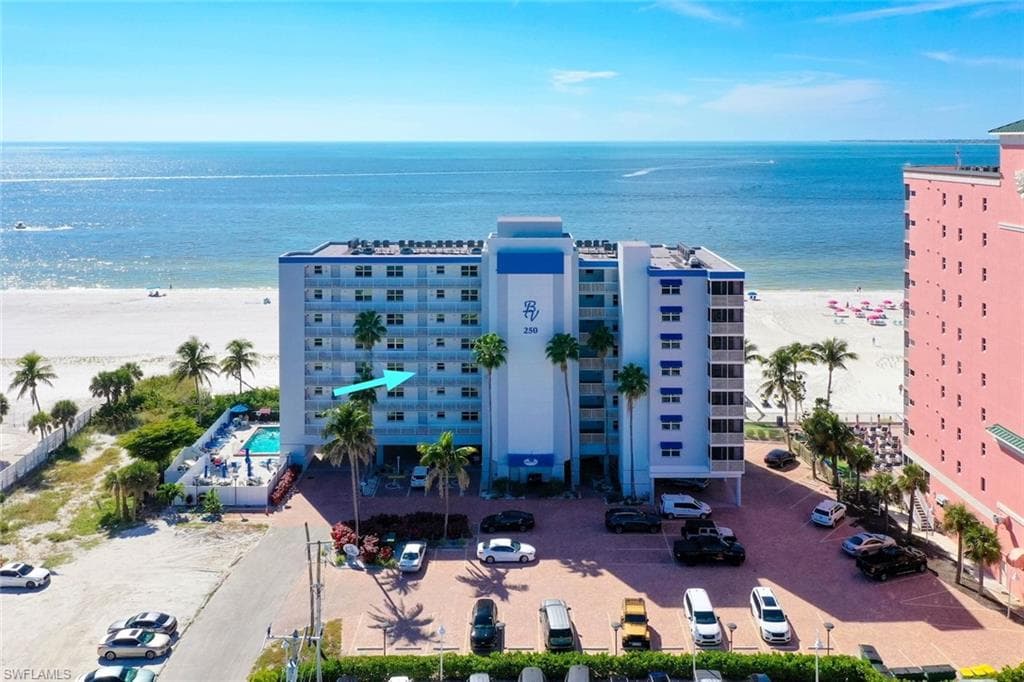 250 Estero BLVD 302-50