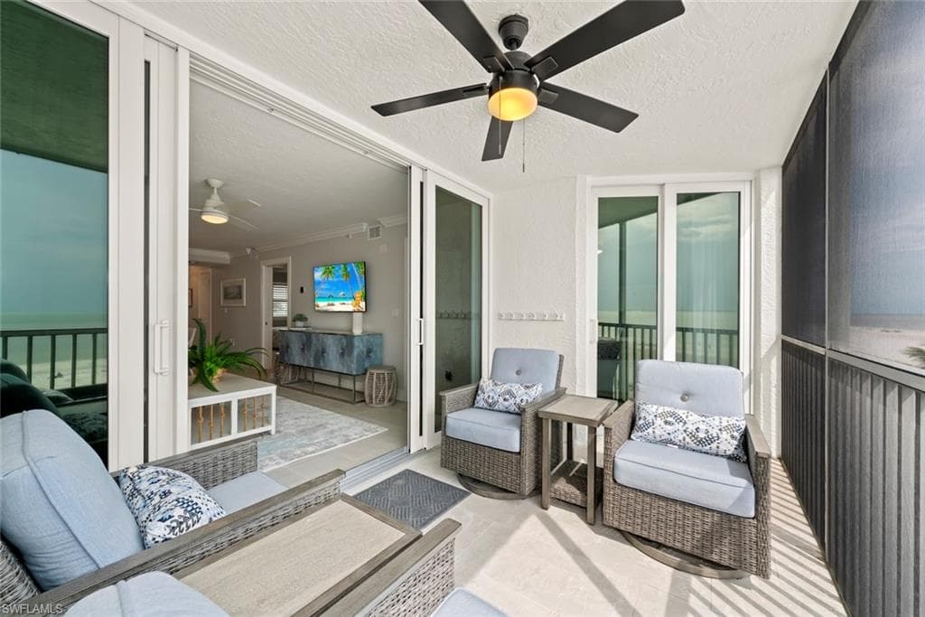 250 Estero BLVD 302-44