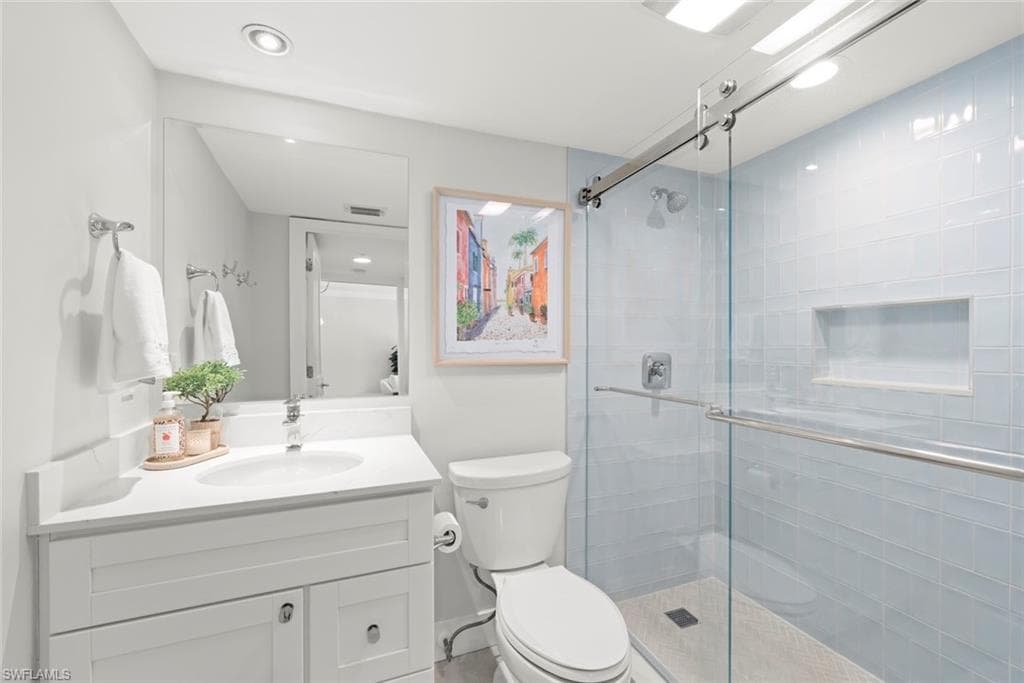 250 Estero BLVD 302-39