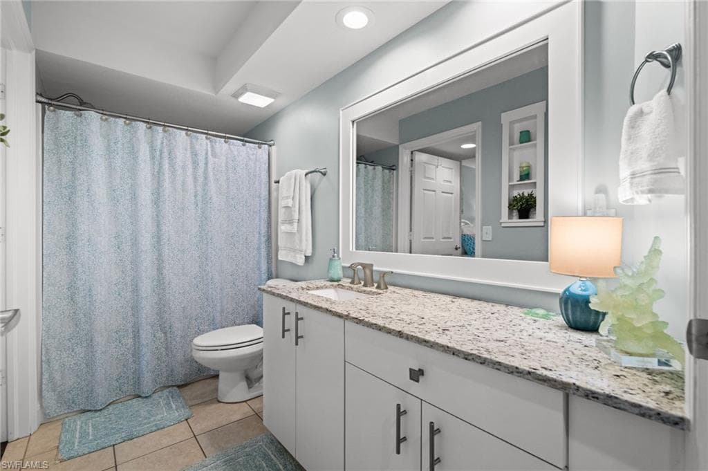 25711 Lake Amelia WAY 102-5