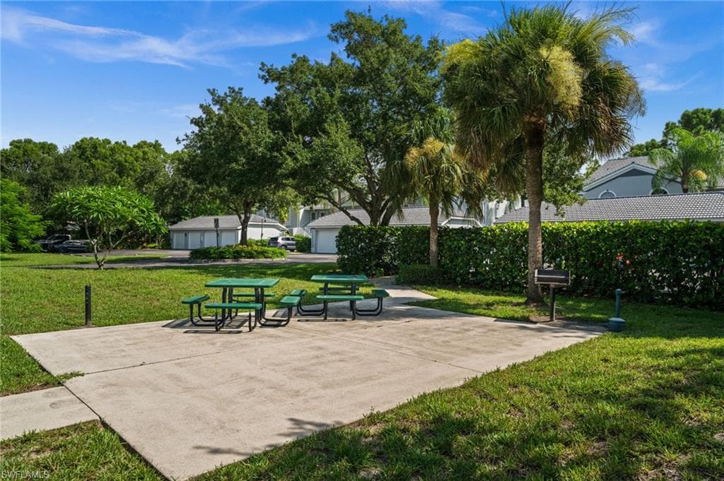 25711 Lake Amelia WAY 102-37