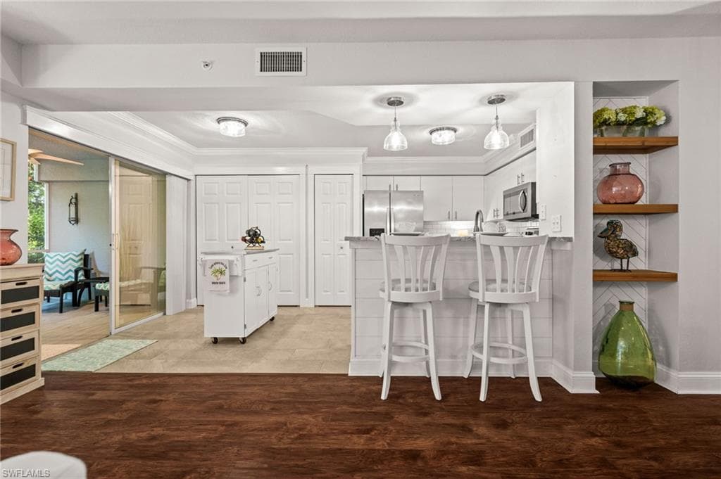 25711 Lake Amelia WAY 102-19