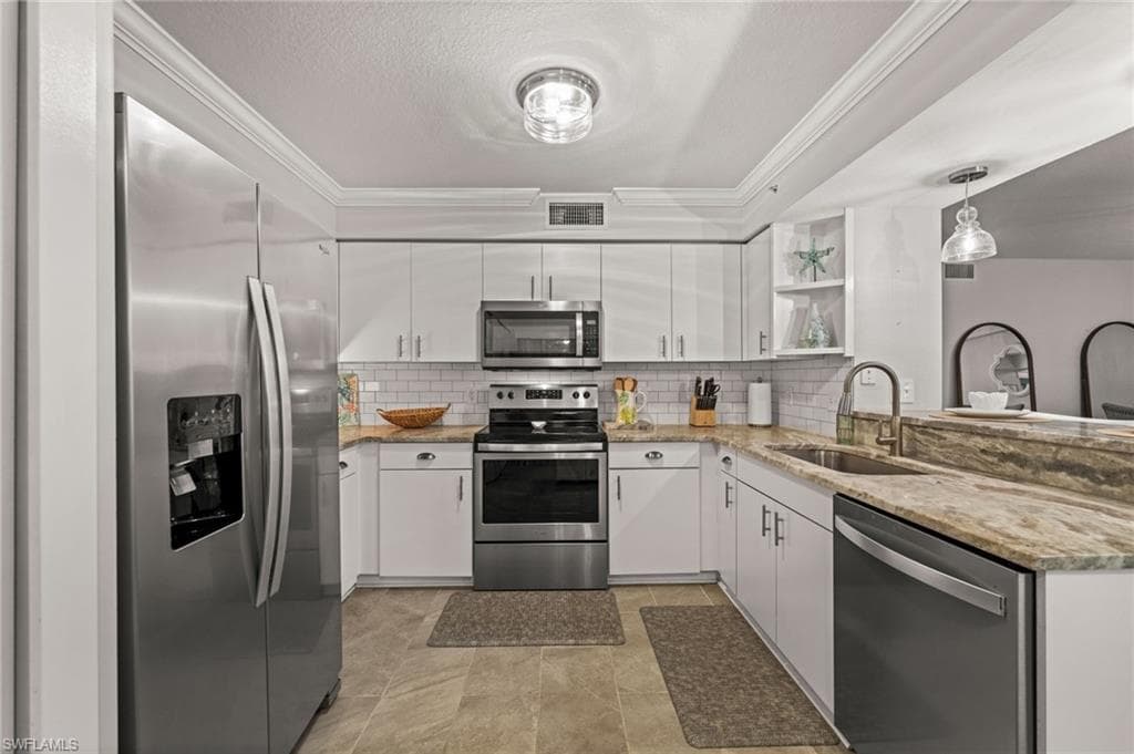 25711 Lake Amelia WAY 102-21
