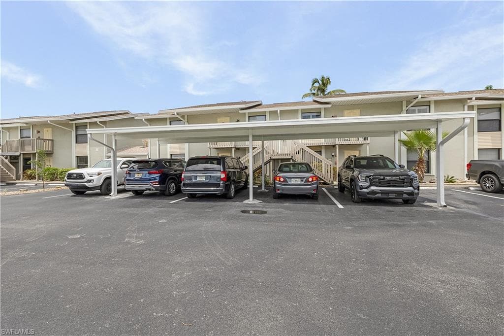 4708 SW 8th PL 105-26