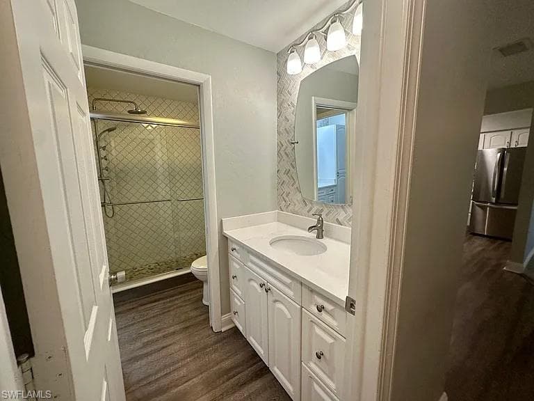 6168 Principia DR 2-10