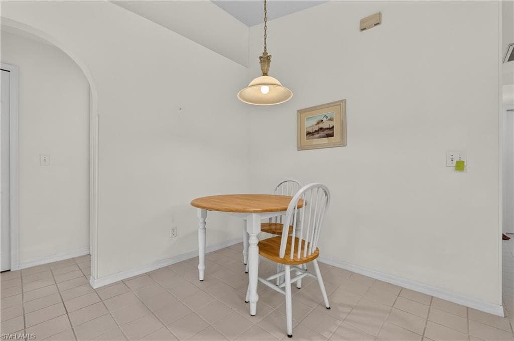 5184 Harrogate CT-15