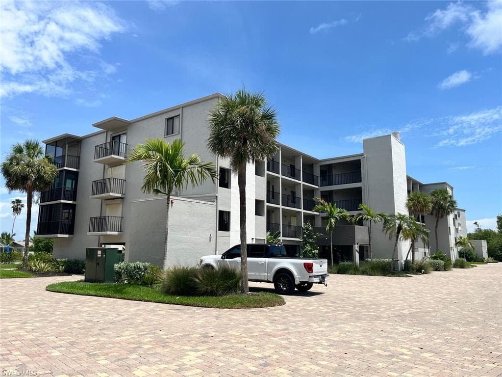 6655 Estero BLVD 114-2