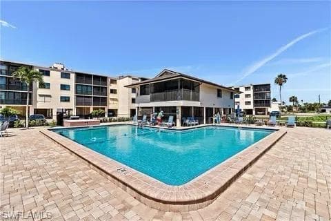 6655 Estero BLVD 114-4