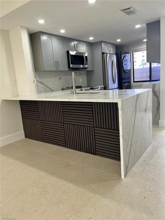 6655 Estero BLVD 114-8