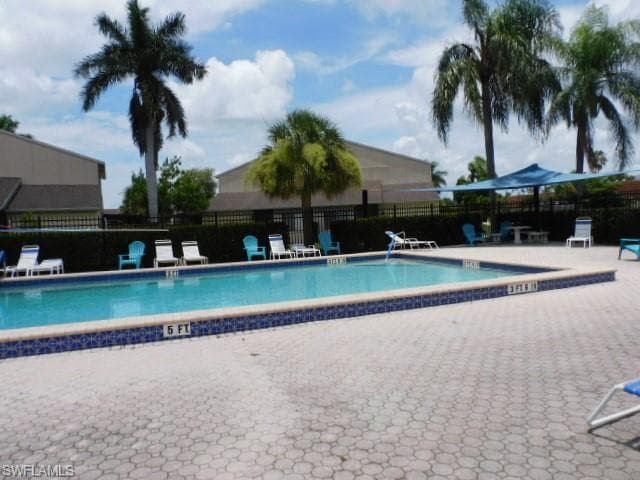 5235 Cedarbend DR 4-17