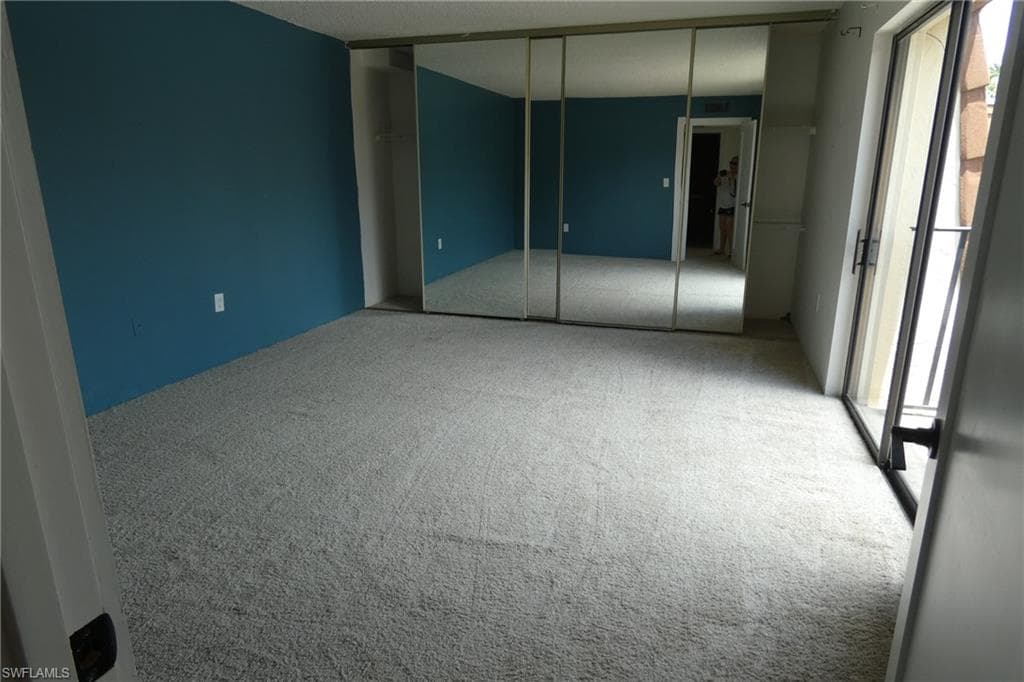 5235 Cedarbend DR 4-8
