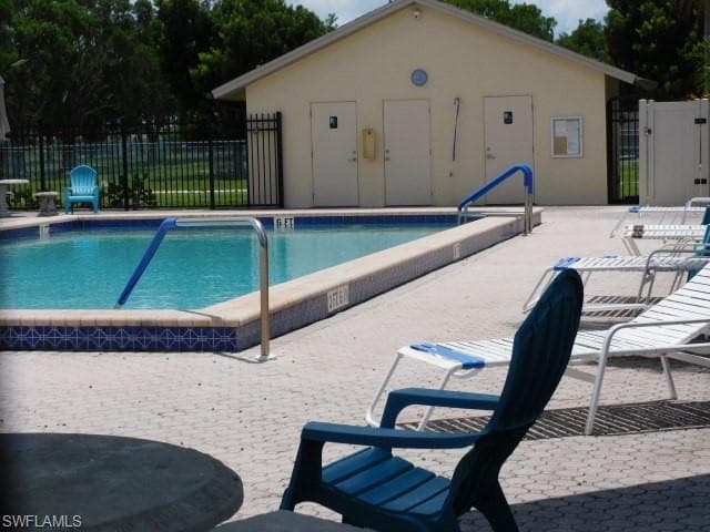 5235 Cedarbend DR 4-21