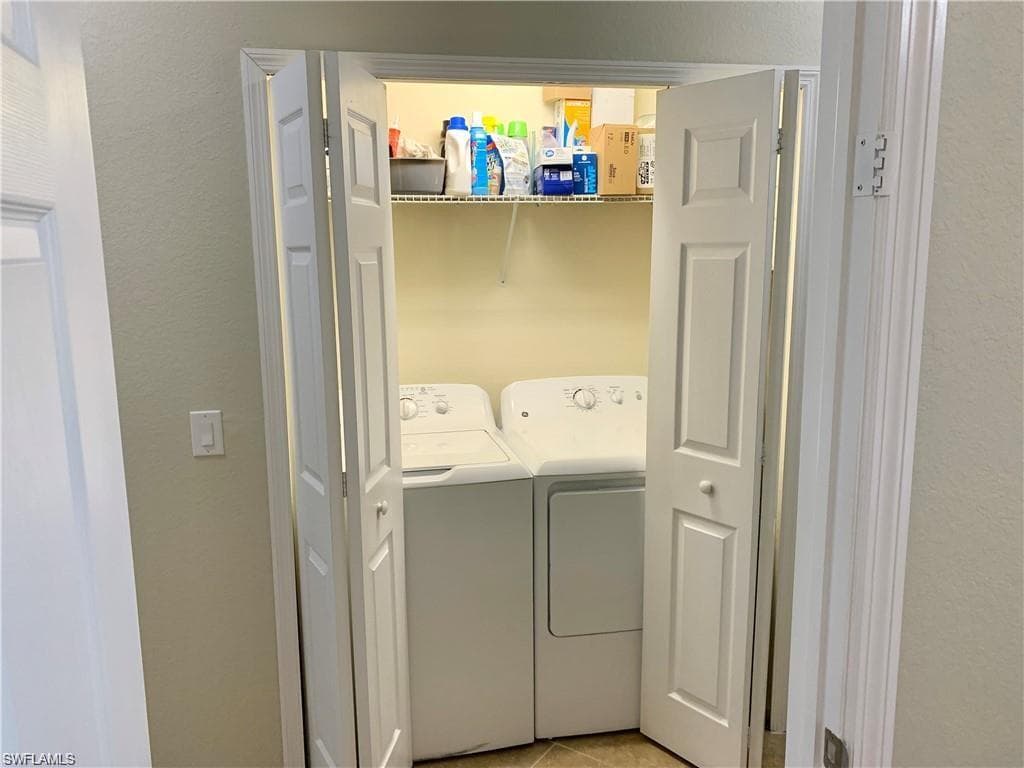 13771 Julias WAY 223-24