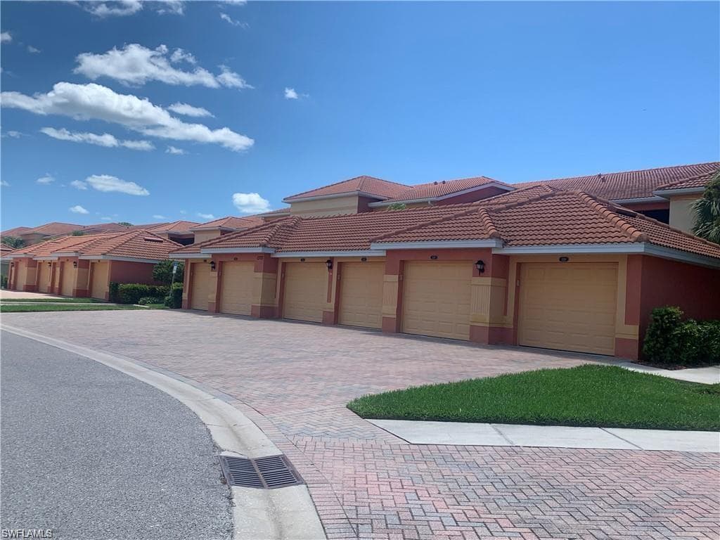 13771 Julias WAY 223-4