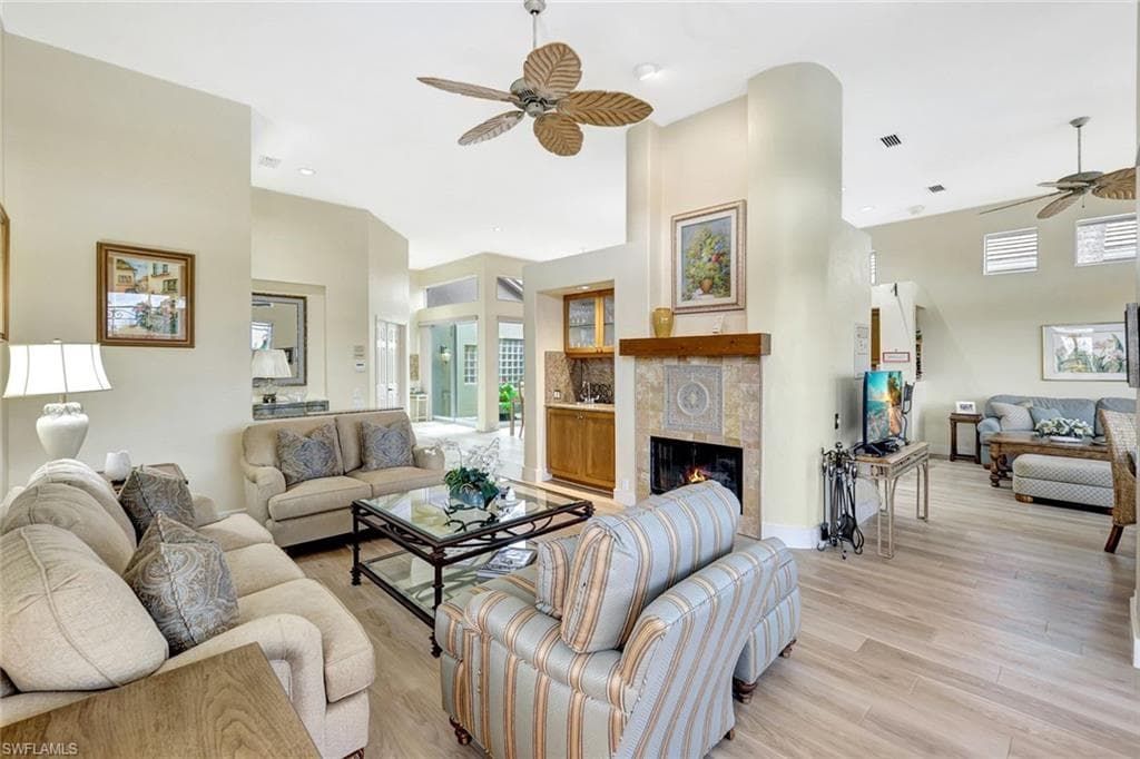 10401 Quail Crown DR-6