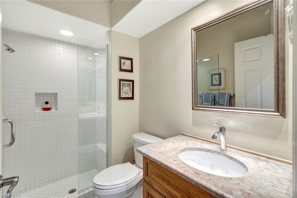 10401 Quail Crown DR-16