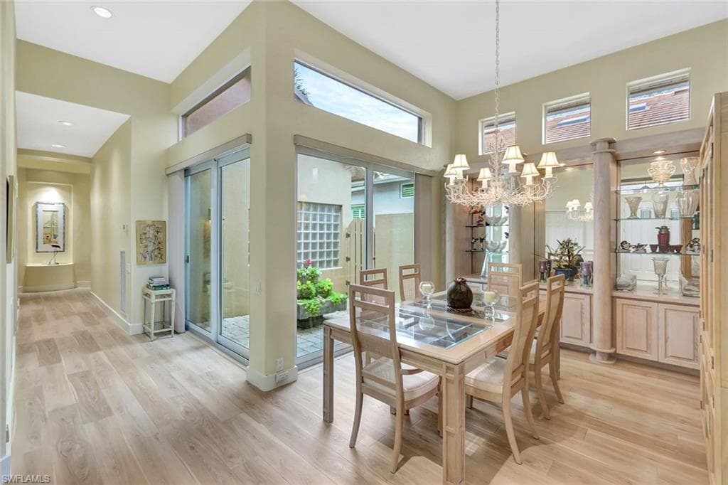 10401 Quail Crown DR-10
